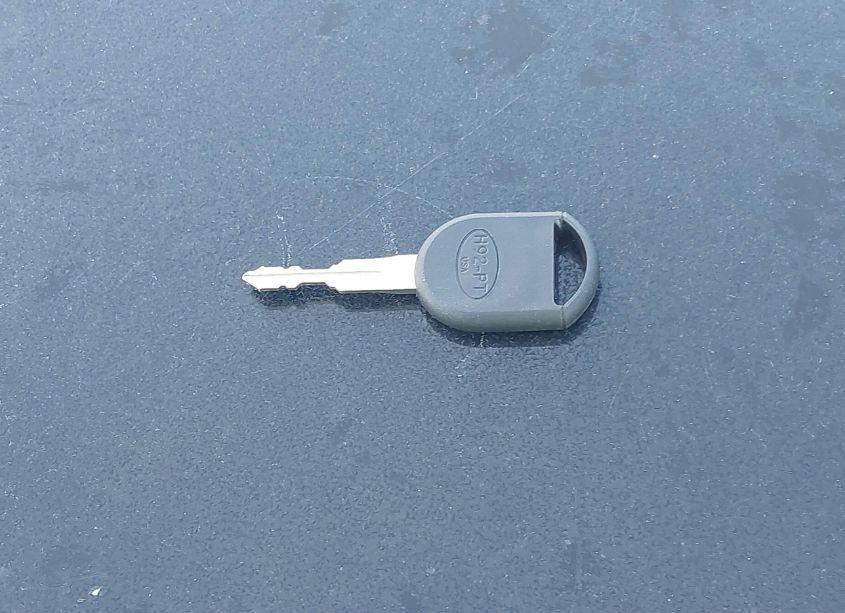 Photo 11 of 2004 Lincoln Town CAR SIGNATURE (VIN 1LNHM81W14Y686738)