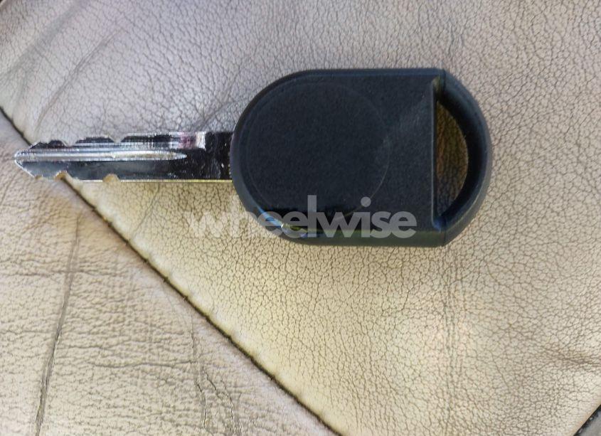 Photo 11 of 2004 Lincoln Town CAR SIGNATURE (VIN 1LNHM81W24Y680754)