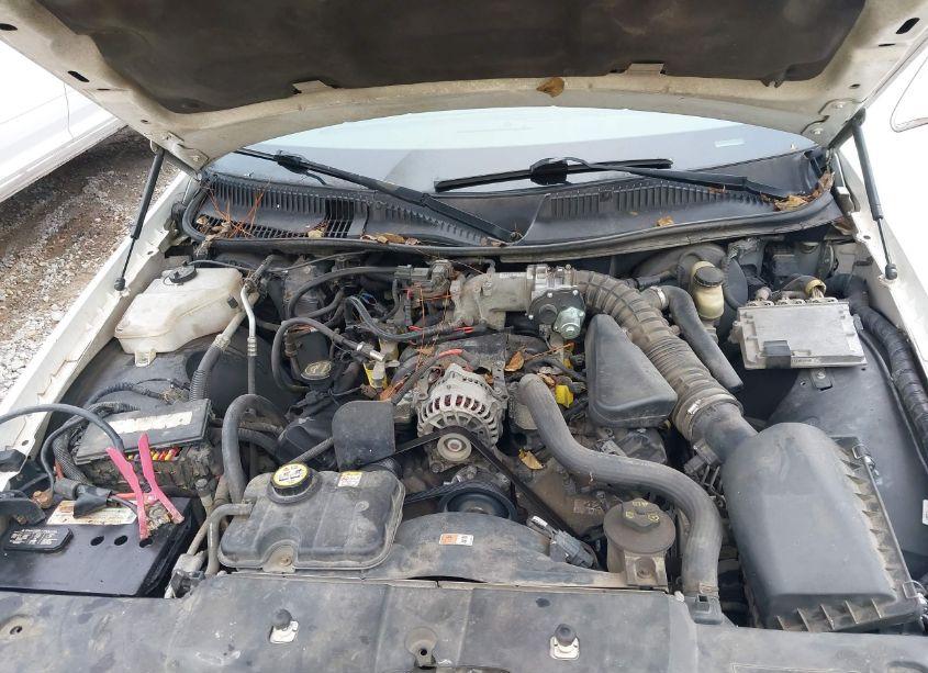 Photo 10 of 2005 Lincoln Town CAR SIGNATURE (VIN 1LNHM81W25Y622399)