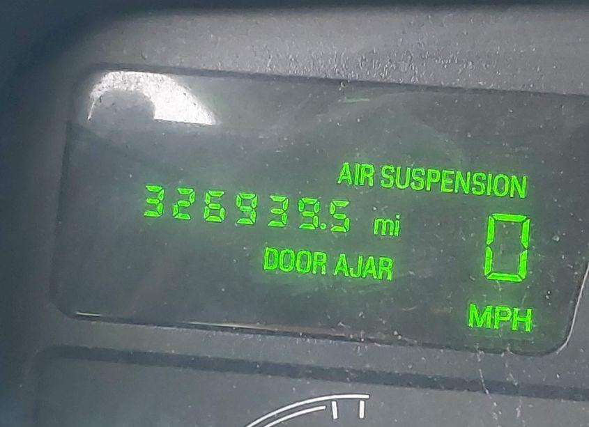 Photo 15 of 2005 Lincoln Town CAR SIGNATURE (VIN 1LNHM81W25Y622399)