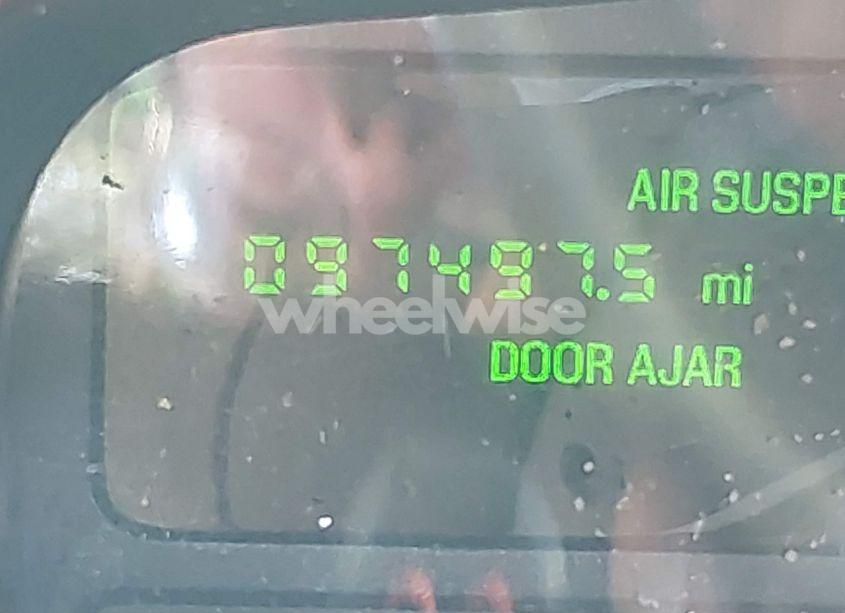 Photo 15 of 2005 Lincoln Town CAR SIGNATURE (VIN 1LNHM81W25Y646363)