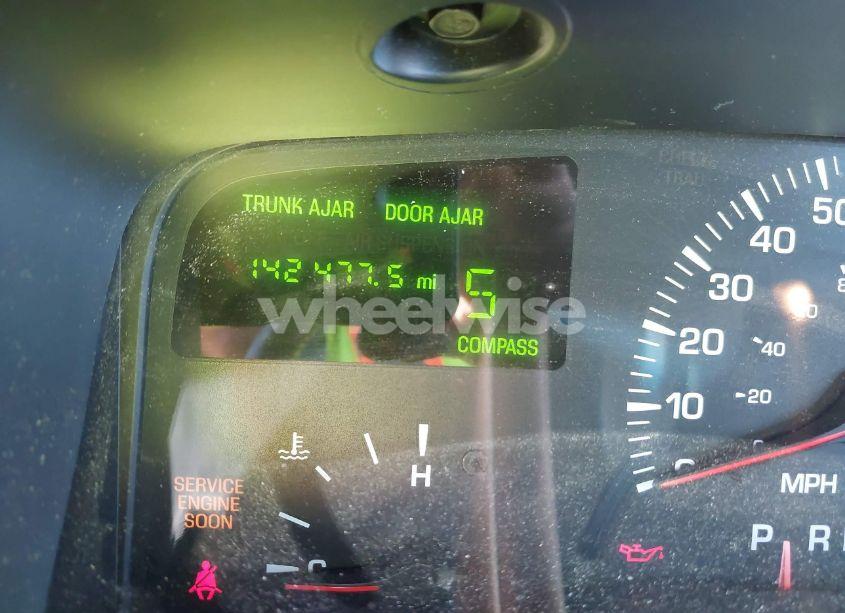 Photo 7 of 2000 Lincoln Town CAR EXECUTIVE (VIN 1LNHM81W2YY791603)