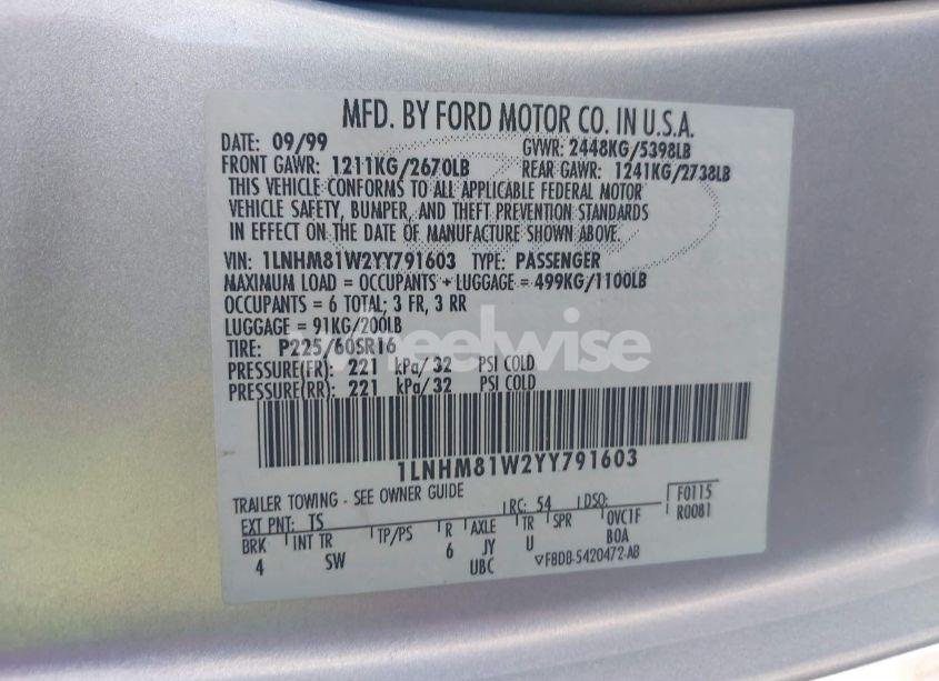 Photo 9 of 2000 Lincoln Town CAR EXECUTIVE (VIN 1LNHM81W2YY791603)