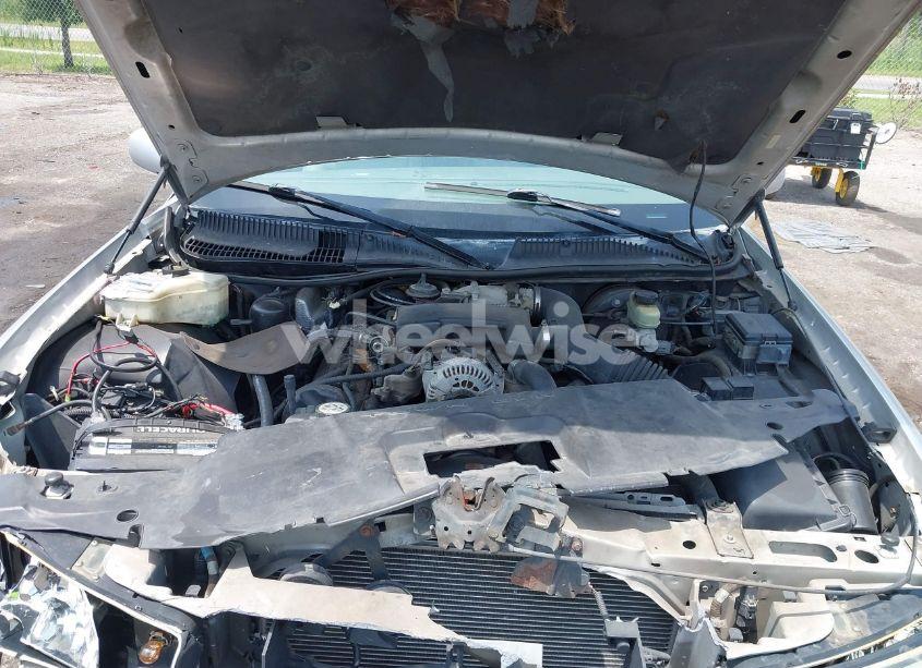 Photo 10 of 2002 Lincoln Town CAR EXECUTIVE (VIN 1LNHM81W32Y609706)