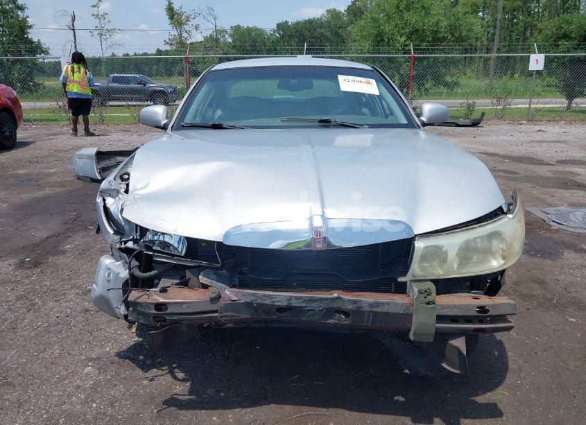 Photo 13 of 2002 Lincoln Town CAR EXECUTIVE (VIN 1LNHM81W32Y609706)