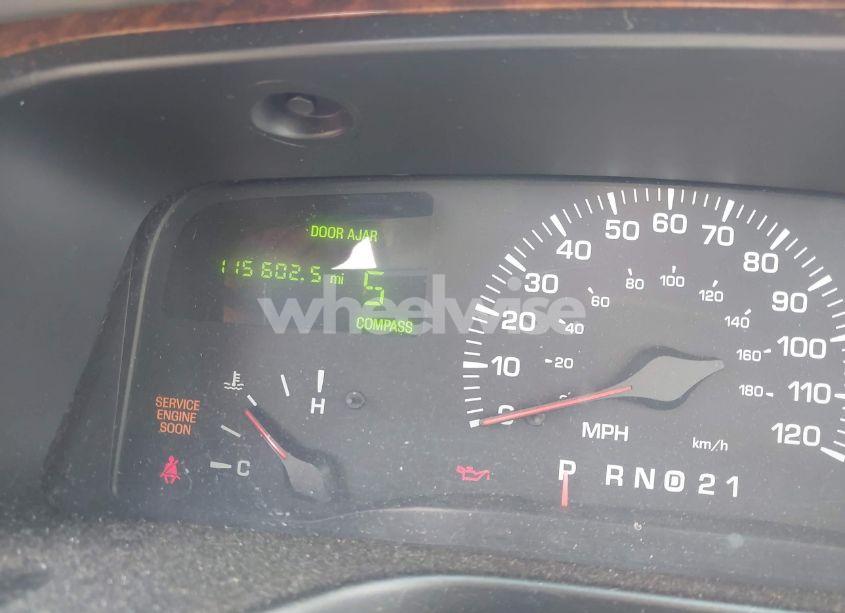 Photo 7 of 2002 Lincoln Town CAR EXECUTIVE (VIN 1LNHM81W32Y609706)