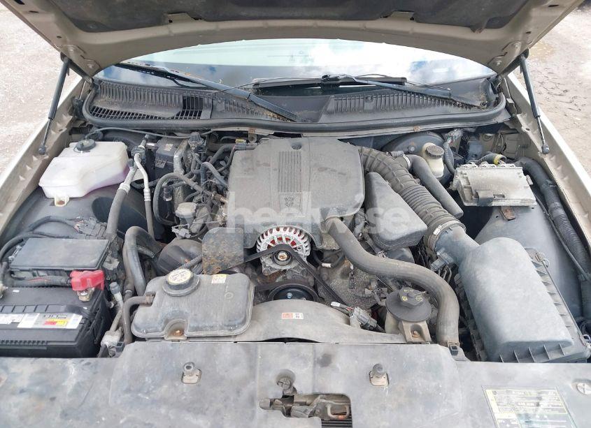 Photo 10 of 2005 Lincoln Town CAR SIGNATURE (VIN 1LNHM81W35Y614828)