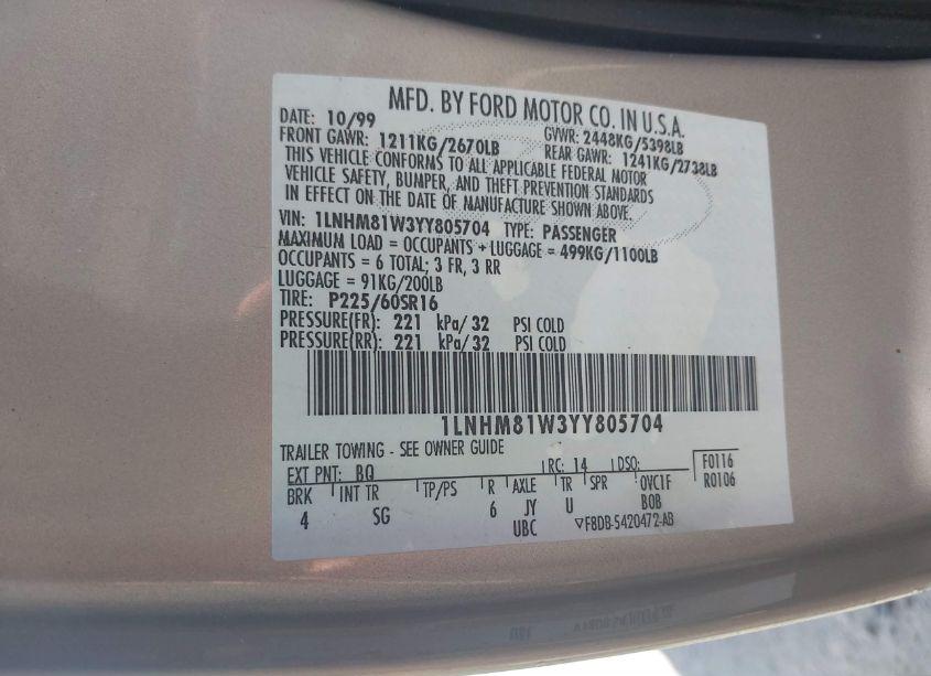 Photo 9 of 2000 Lincoln Town CAR EXECUTIVE (VIN 1LNHM81W3YY805704)