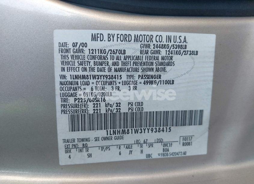 Photo 9 of 2000 Lincoln Town CAR EXECUTIVE (VIN 1LNHM81W3YY938415)