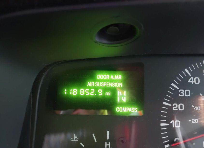 Photo 15 of 2001 Lincoln Town CAR EXECUTIVE (VIN 1LNHM81W41Y632443)