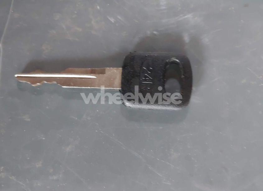 Photo 11 of 2002 Lincoln Town CAR EXECUTIVE (VIN 1LNHM81W42Y608998)