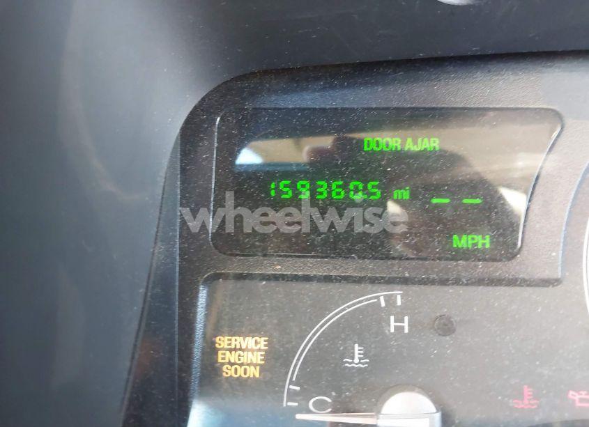 Photo 7 of 2004 Lincoln Town CAR SIGNATURE (VIN 1LNHM81W44Y621141)