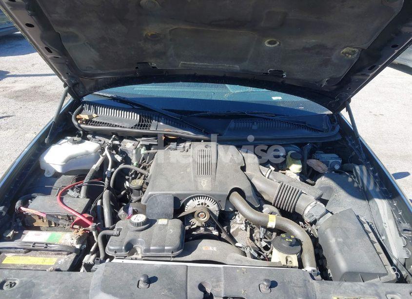 Photo 10 of 2004 Lincoln Town CAR SIGNATURE (VIN 1LNHM81W44Y645195)