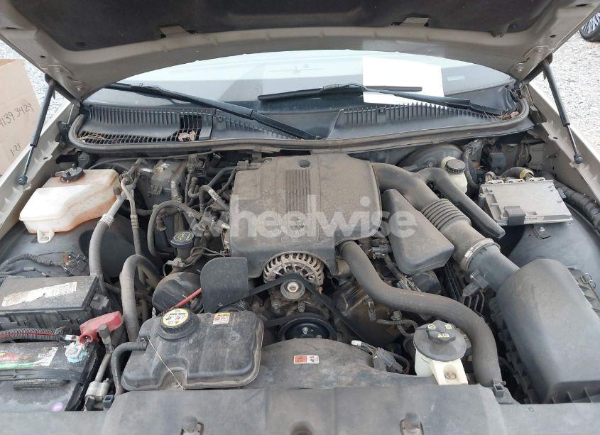 Photo 10 of 2005 Lincoln Town CAR SIGNATURE (VIN 1LNHM81W45Y652388)