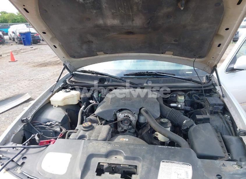 Photo 10 of 2000 Lincoln Town CAR EXECUTIVE (VIN 1LNHM81W4YY871016)