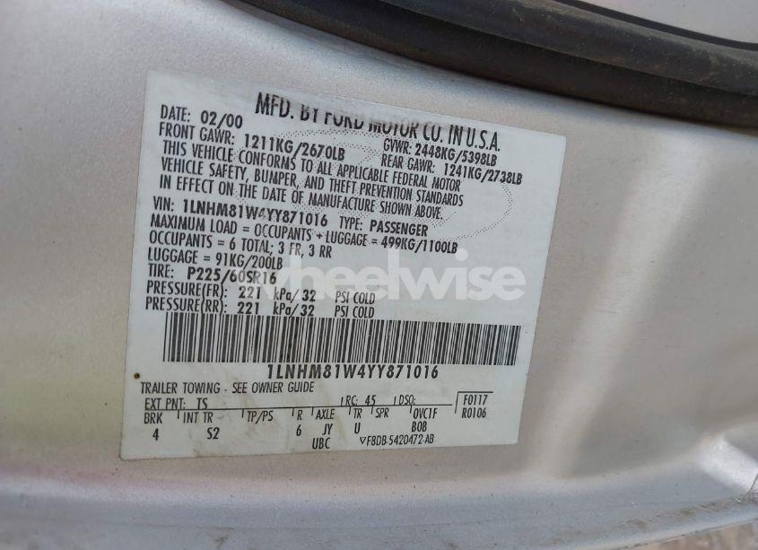 Photo 9 of 2000 Lincoln Town CAR EXECUTIVE (VIN 1LNHM81W4YY871016)