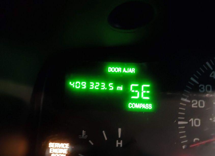 Photo 7 of 2000 Lincoln Town CAR EXECUTIVE (VIN 1LNHM81W4YY876300)