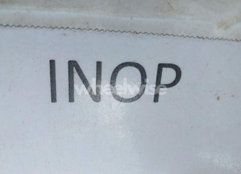 Photo 7 of 2000 Lincoln Town CAR EXECUTIVE (VIN 1LNHM81W4YY887510)