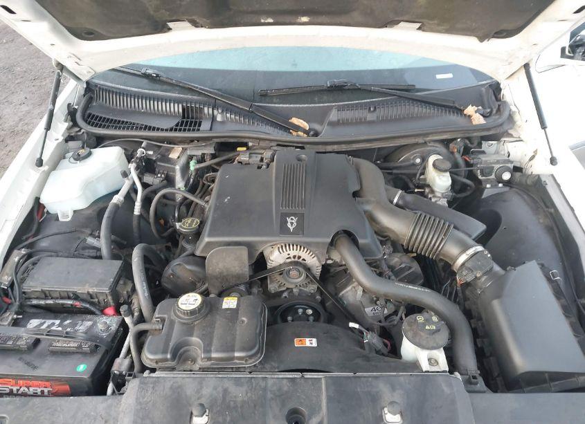 Photo 10 of 2004 Lincoln Town CAR SIGNATURE (VIN 1LNHM81W54Y636893)