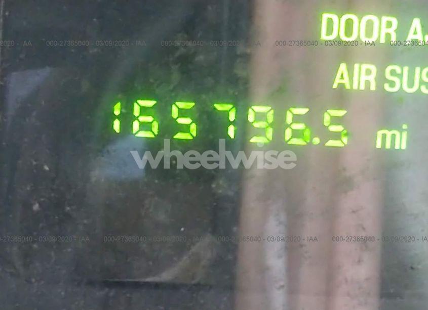 Photo 7 of 2004 Lincoln Town CAR SIGNATURE (VIN 1LNHM81W54Y671465)