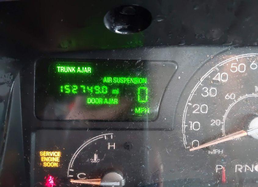 Photo 15 of 2005 Lincoln Town CAR SIGNATURE (VIN 1LNHM81W55Y658278)