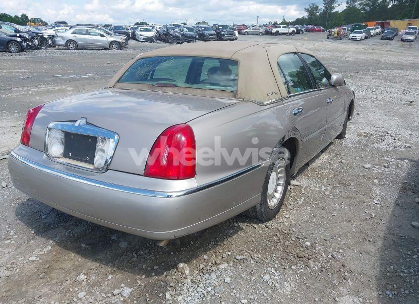 Photo 4 of 2001 Lincoln Town CAR EXECUTIVE (VIN 1LNHM81W61Y685421)
