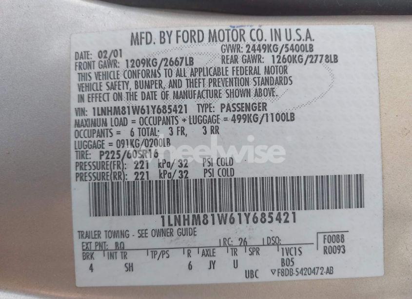 Photo 9 of 2001 Lincoln Town CAR EXECUTIVE (VIN 1LNHM81W61Y685421)