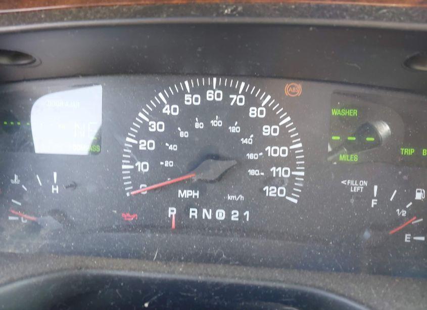 Photo 15 of 2001 Lincoln Town CAR EXECUTIVE (VIN 1LNHM81W71Y717065)