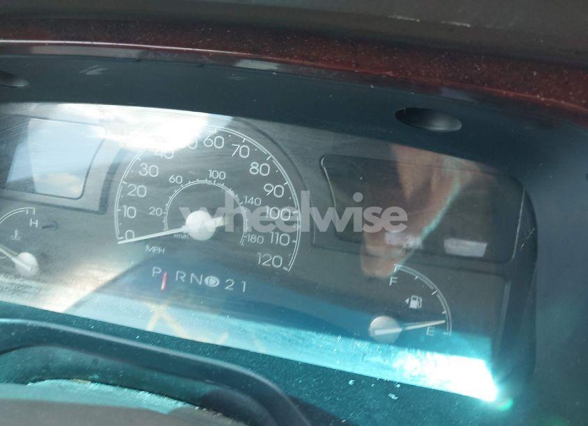 Photo 7 of 2004 Lincoln Town CAR SIGNATURE (VIN 1LNHM81W74Y652349)