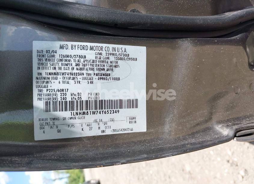 Photo 9 of 2004 Lincoln Town CAR SIGNATURE (VIN 1LNHM81W74Y652349)