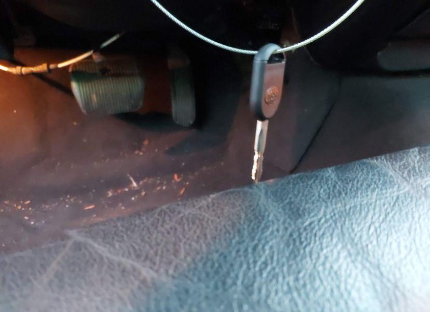 Photo 11 of 2005 Lincoln Town CAR SIGNATURE (VIN 1LNHM81W75Y671422)