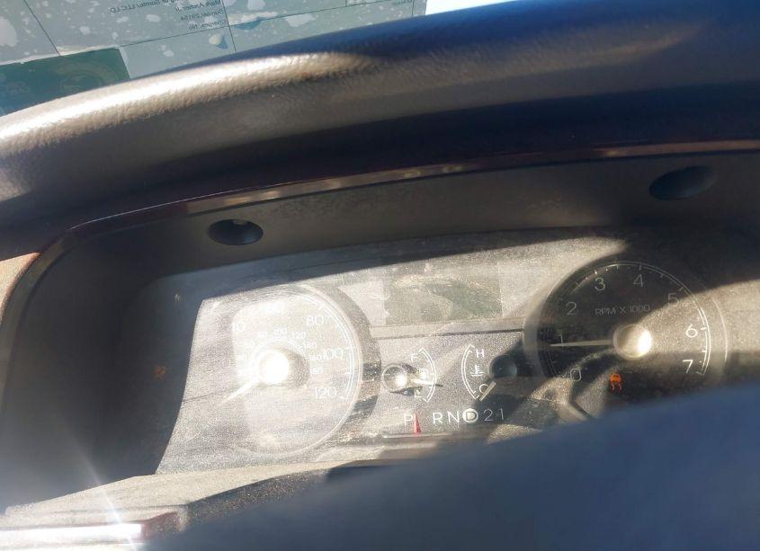 Photo 7 of 2006 Lincoln Town CAR SIGNATURE (VIN 1LNHM81W76Y600710)