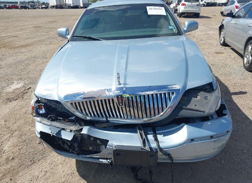 Photo 12 of 2006 Lincoln Town CAR SIGNATURE (VIN 1LNHM81W76Y608077)