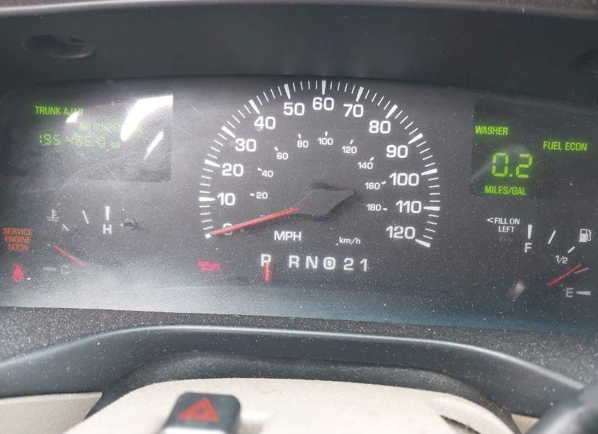 Photo 7 of 2001 Lincoln Town CAR EXECUTIVE (VIN 1LNHM81W81Y735249)