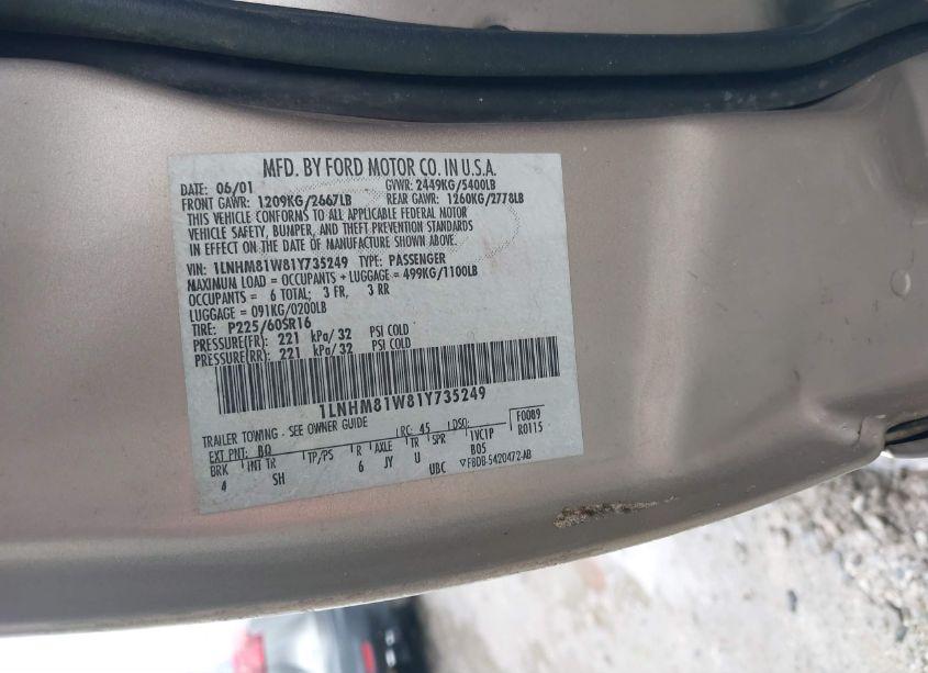 Photo 9 of 2001 Lincoln Town CAR EXECUTIVE (VIN 1LNHM81W81Y735249)