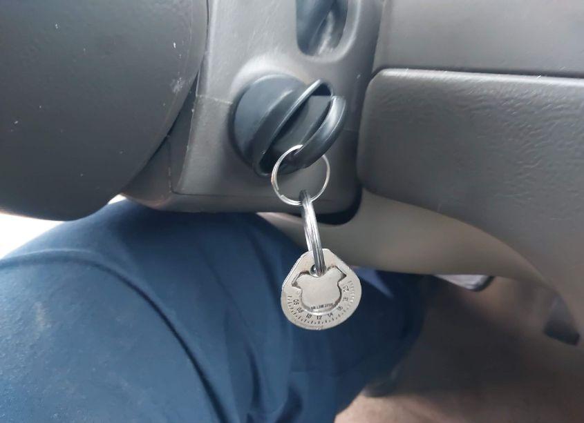 Photo 11 of 2004 Lincoln Town CAR SIGNATURE (VIN 1LNHM81W84Y639934)