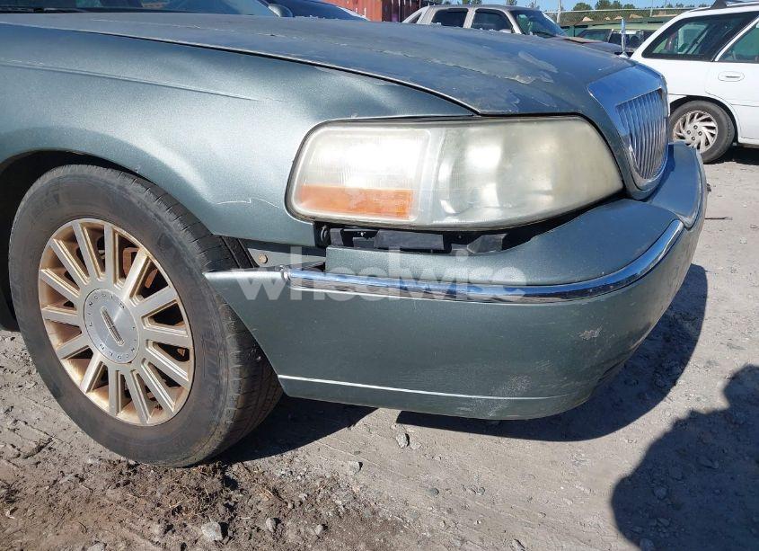 Photo 12 of 2004 Lincoln Town CAR SIGNATURE (VIN 1LNHM81W84Y677910)