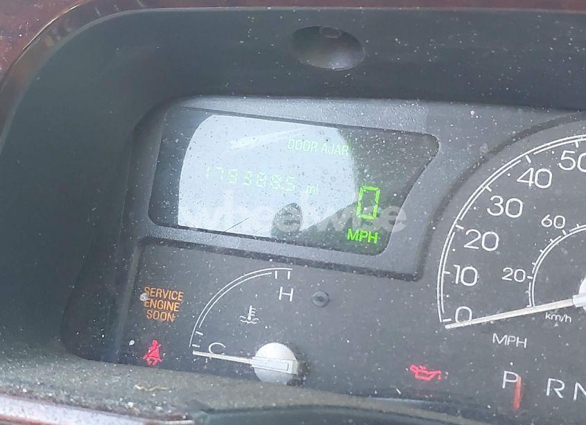 Photo 7 of 2004 Lincoln Town CAR SIGNATURE (VIN 1LNHM81W84Y677910)