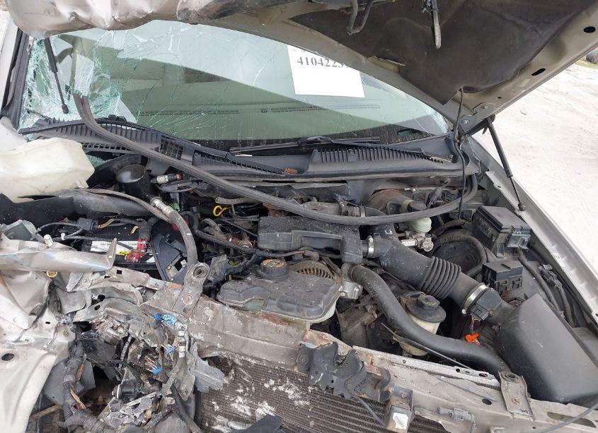 Photo 10 of 2000 Lincoln Town CAR EXECUTIVE (VIN 1LNHM81W8YY936045)