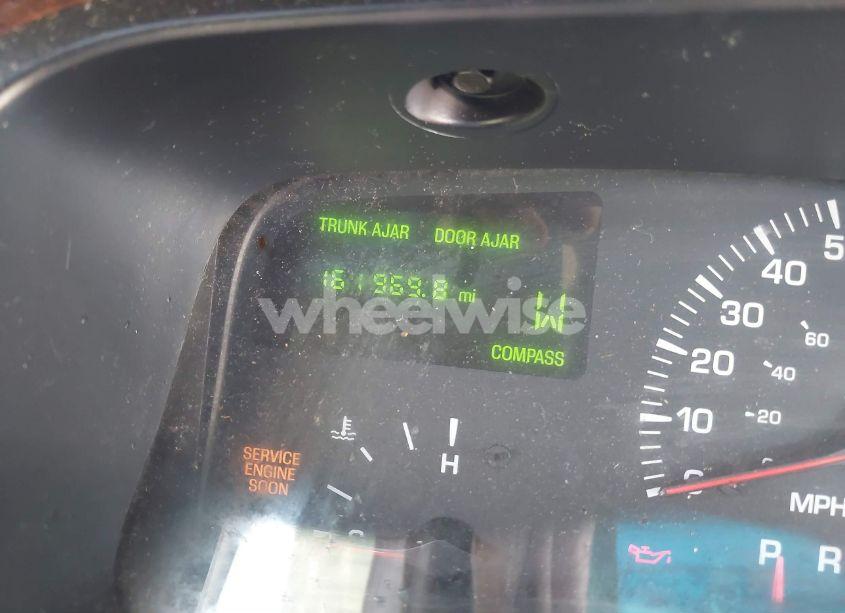 Photo 15 of 2001 Lincoln Town CAR EXECUTIVE (VIN 1LNHM81W91Y671691)