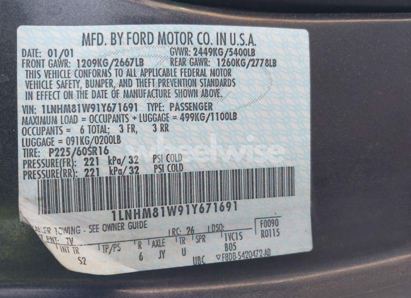 Photo 9 of 2001 Lincoln Town CAR EXECUTIVE (VIN 1LNHM81W91Y671691)