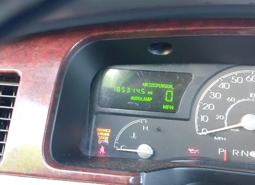 Photo 7 of 2004 Lincoln Town CAR SIGNATURE (VIN 1LNHM81W94Y674501)