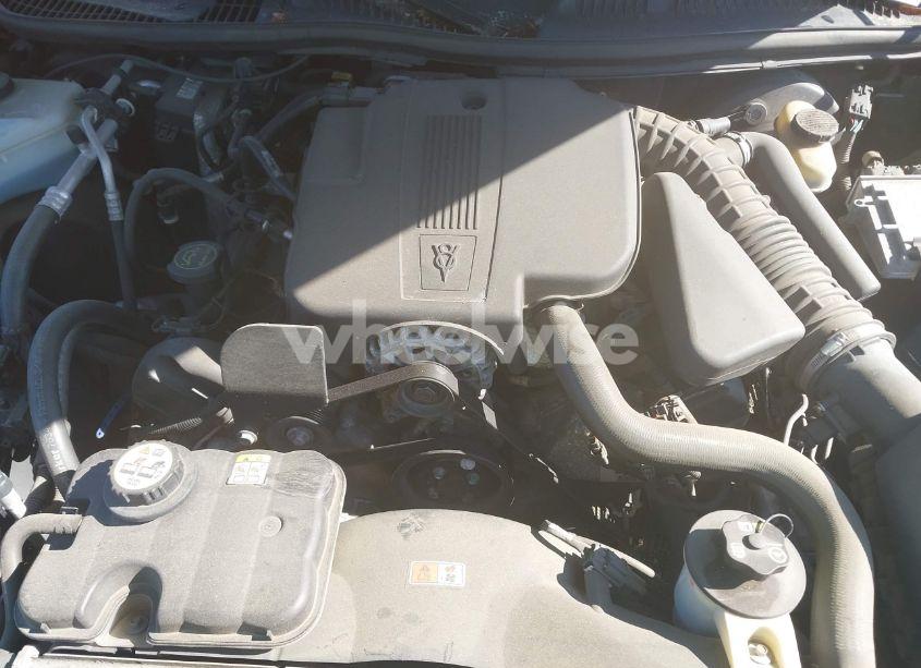 Photo 10 of 2005 Lincoln Town CAR SIGNATURE (VIN 1LNHM81W95Y601761)