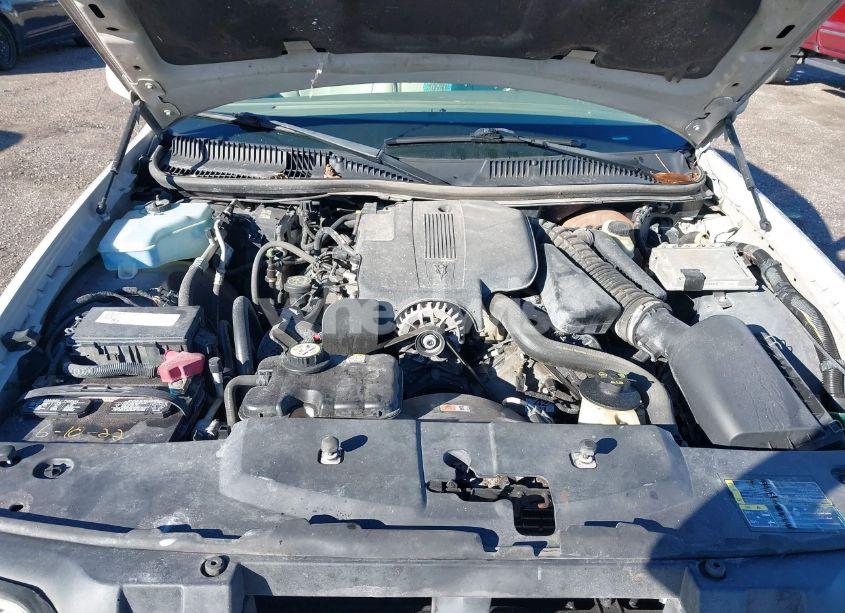 Photo 10 of 2005 Lincoln Town CAR SIGNATURE (VIN 1LNHM81W95Y606216)