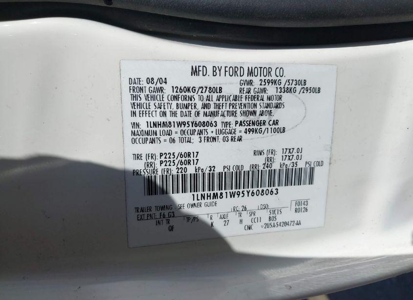 Photo 9 of 2005 Lincoln Town CAR SIGNATURE (VIN 1LNHM81W95Y608063)