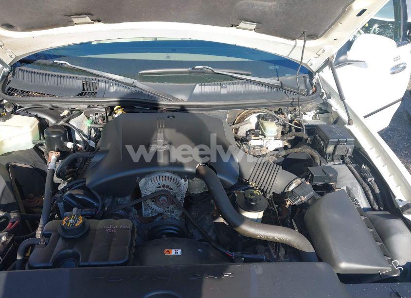 Photo 10 of 2000 Lincoln Town CAR EXECUTIVE (VIN 1LNHM81W9YY899278)