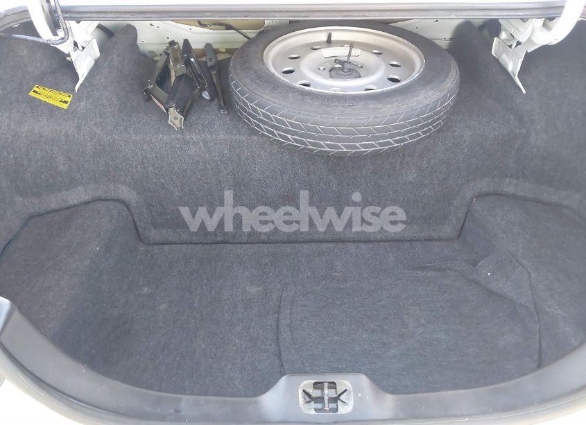 Photo 12 of 2000 Lincoln Town CAR EXECUTIVE (VIN 1LNHM81W9YY899278)