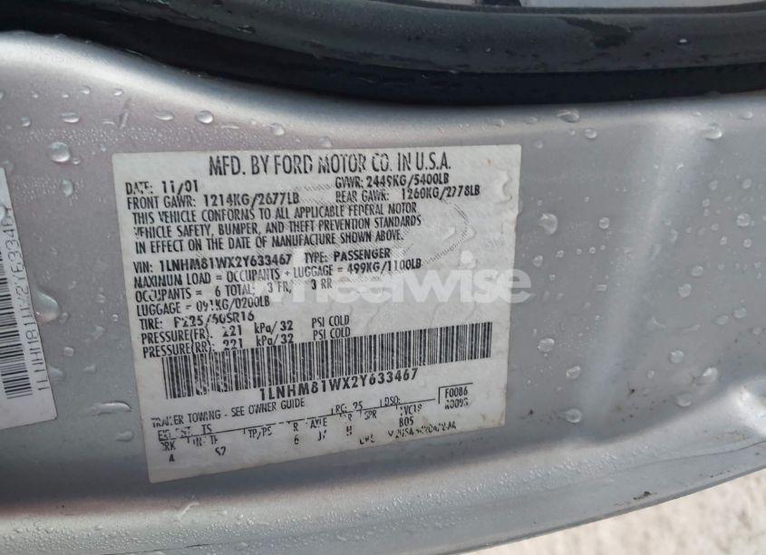 Photo 9 of 2002 Lincoln Town CAR EXECUTIVE (VIN 1LNHM81WX2Y633467)