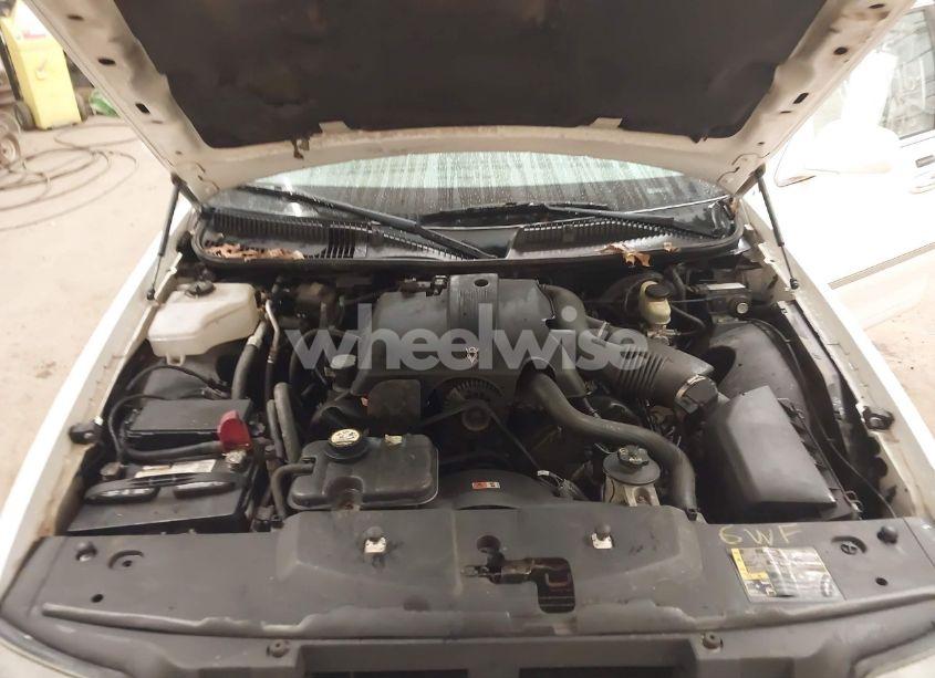 Photo 10 of 2004 Lincoln Town CAR SIGNATURE (VIN 1LNHM81WX4Y637389)