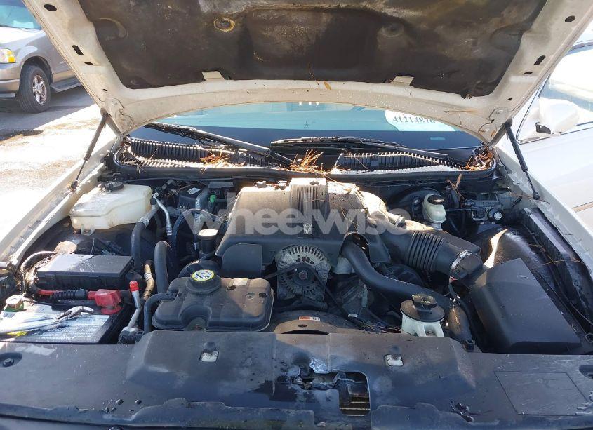 Photo 10 of 2004 Lincoln Town CAR SIGNATURE (VIN 1LNHM81WX4Y640244)